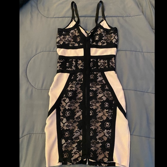 BEBE BLACK AND NEUTRAL BANDAGE DRESS - Picture 5 of 7